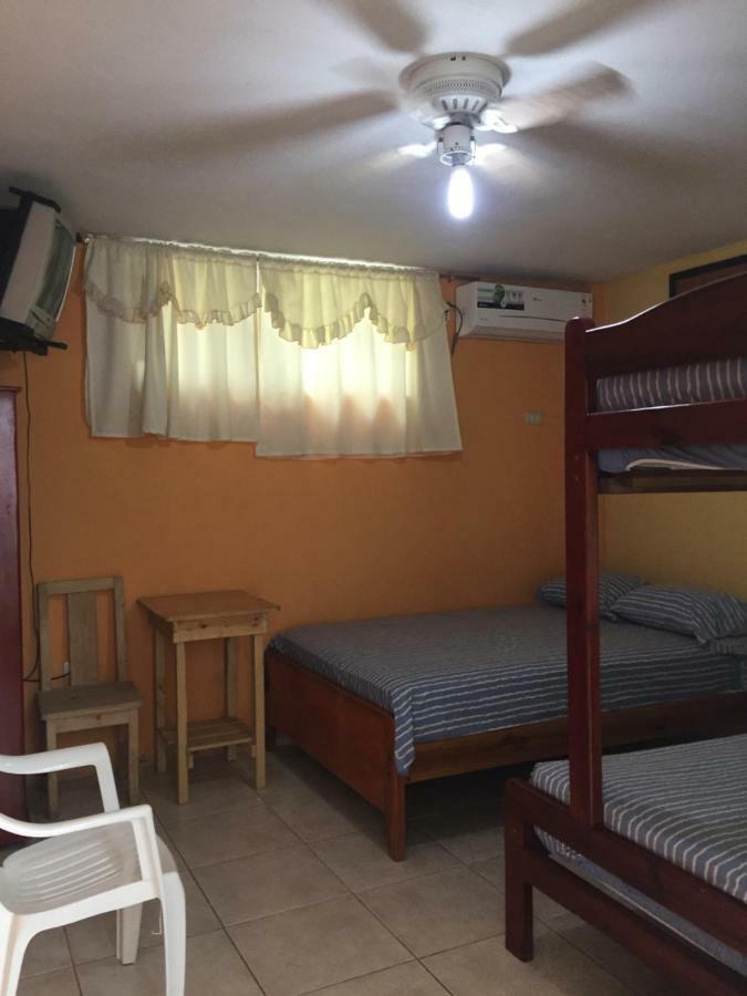 Hostal Sarai Pedernales Exterior photo
